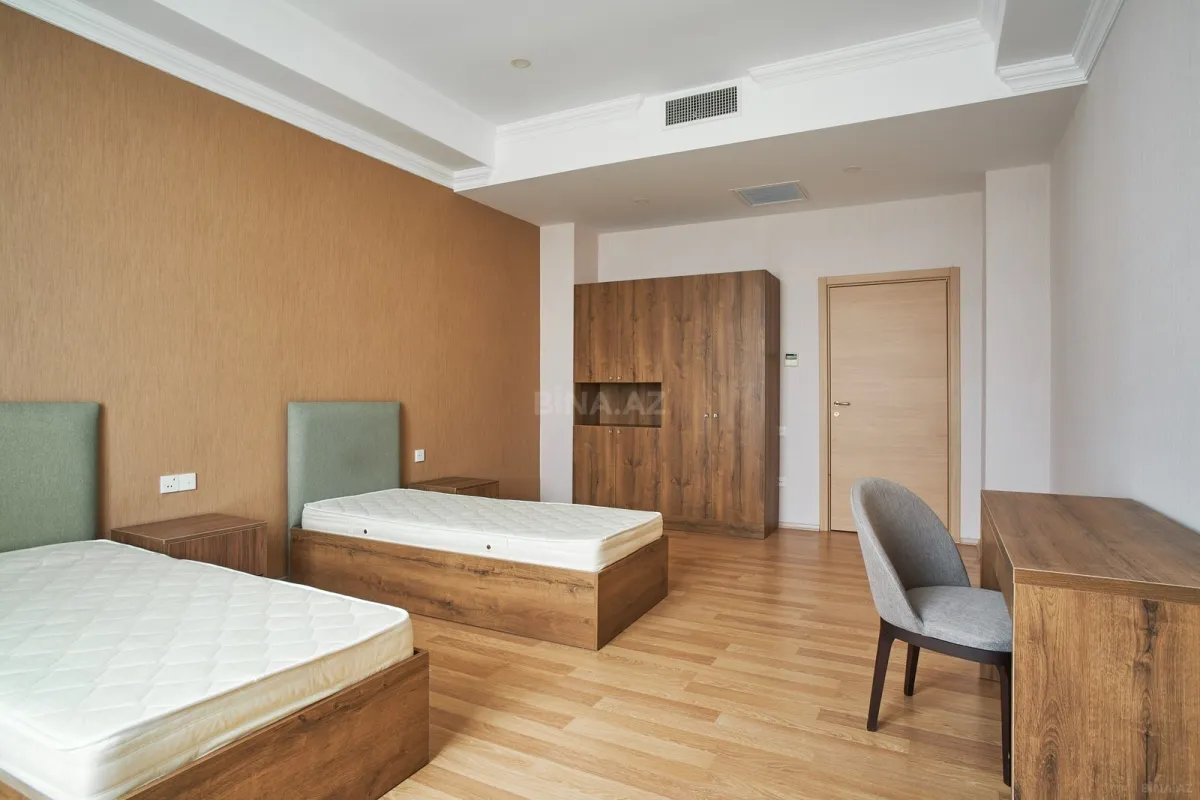 Kirayə verilir 3 otaqlı mənzil 150 m²