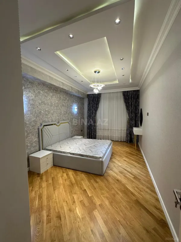 Satılır 2 otaqlı mənzil 85 m²