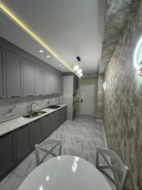 Satılır 2 otaqlı mənzil 85 m²