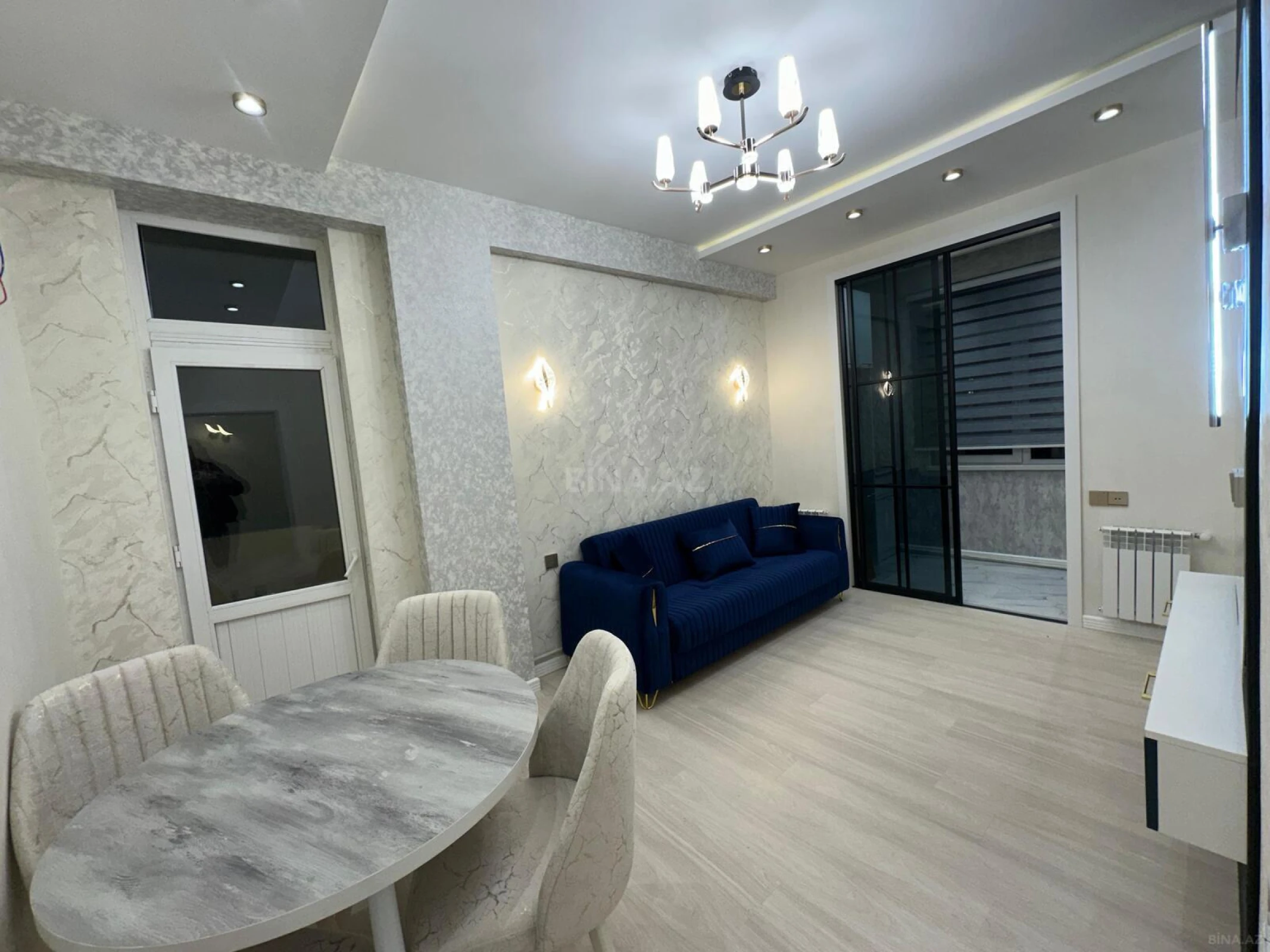 Satılır 2 otaqlı mənzil 62 m²