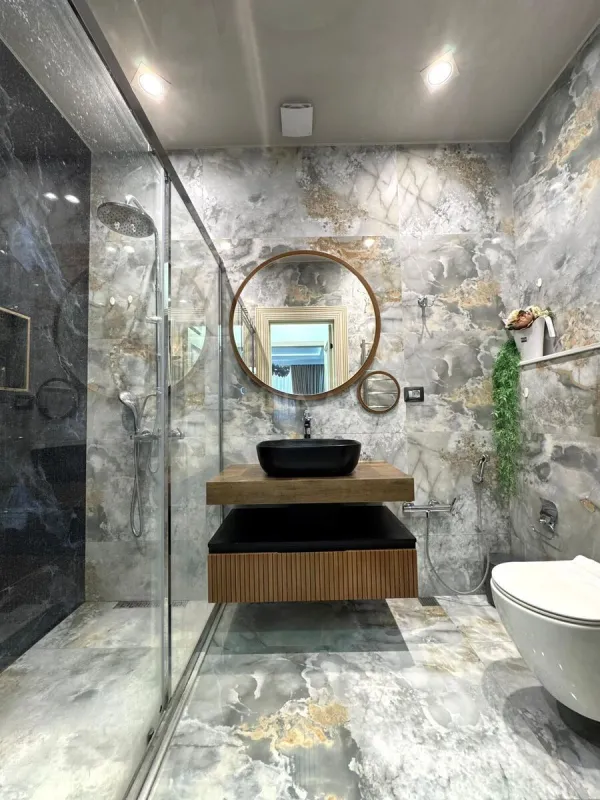 Satılır 5 otaqlı mənzil 272 m²