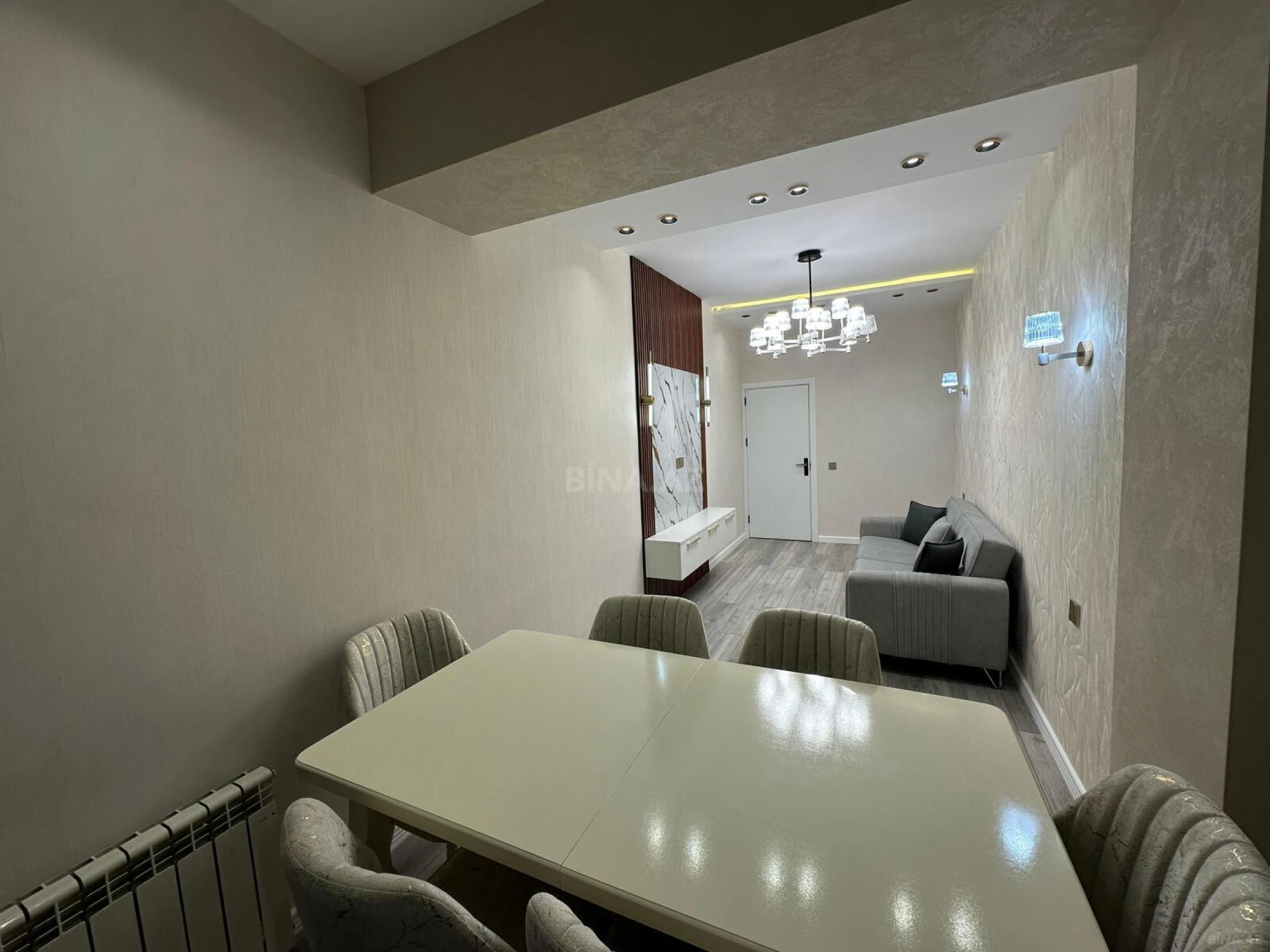 Satılır 2 otaqlı mənzil 75 m²