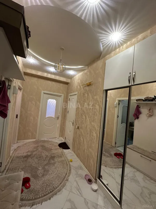 Satılır 2 otaqlı mənzil 65 m²