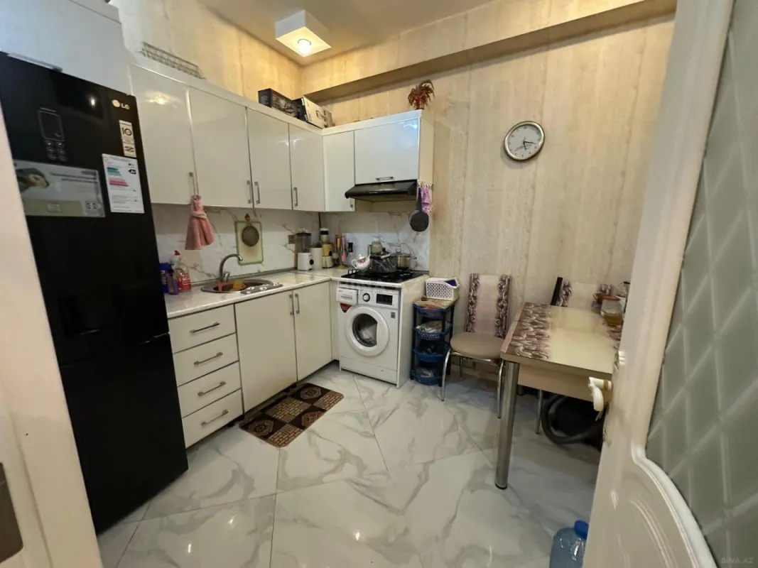 Satılır 2 otaqlı mənzil 65 m²