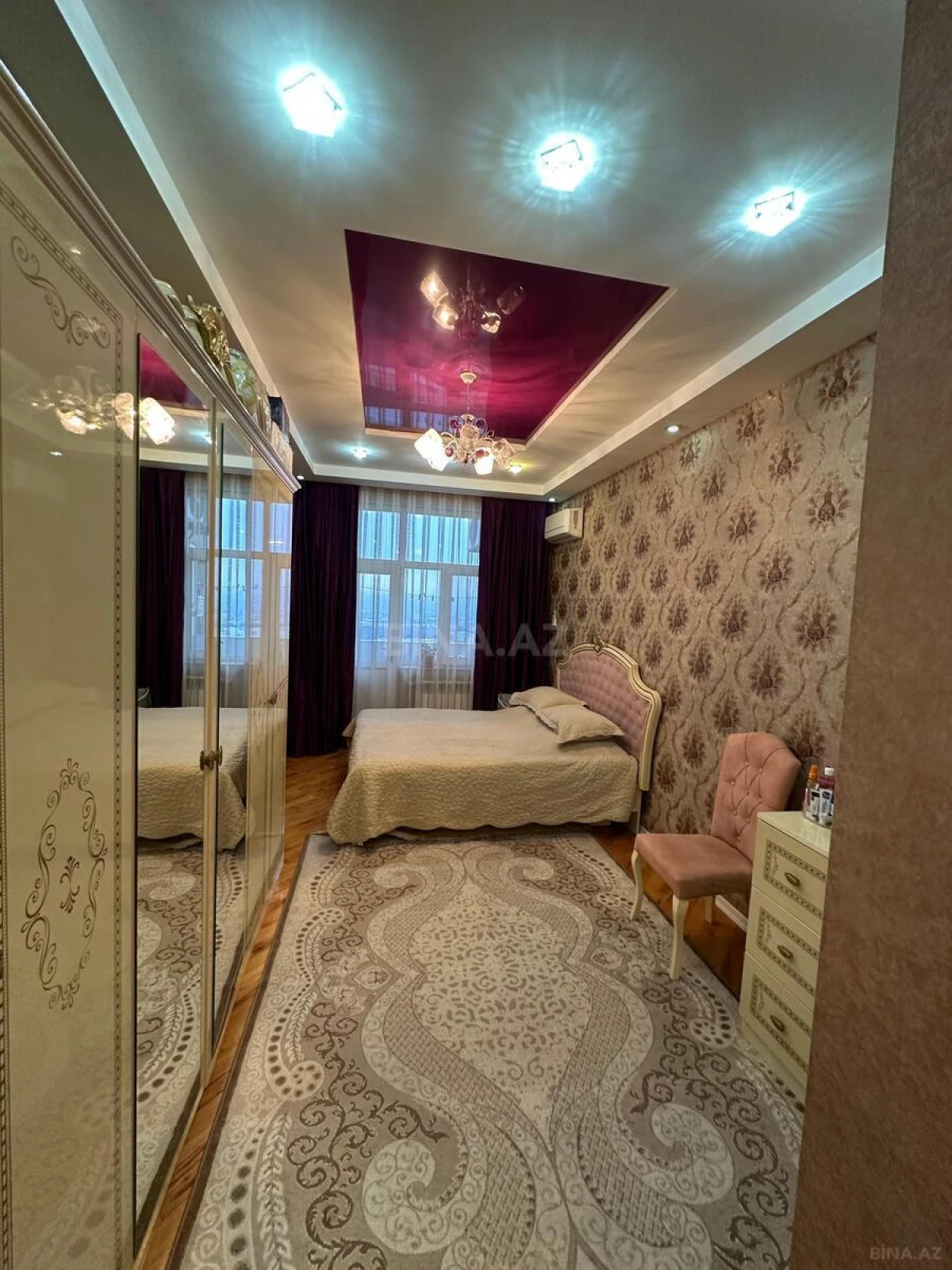 Satılır 2 otaqlı mənzil 65 m²
