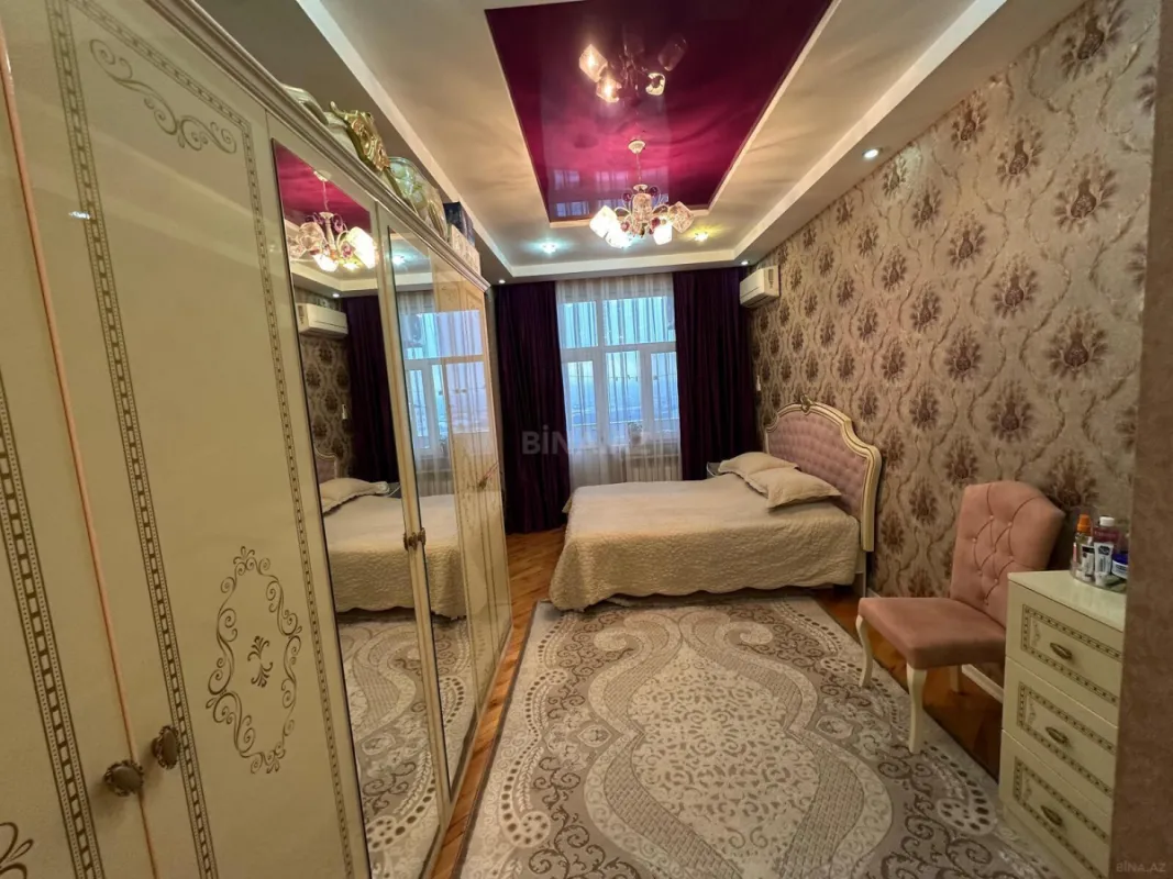 Satılır 2 otaqlı mənzil 65 m²