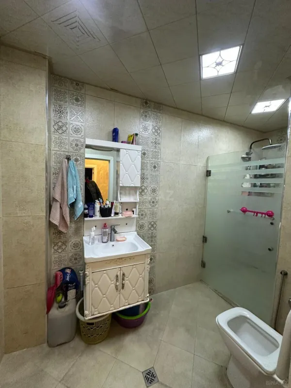 Satılır 2 otaqlı mənzil 65 m²