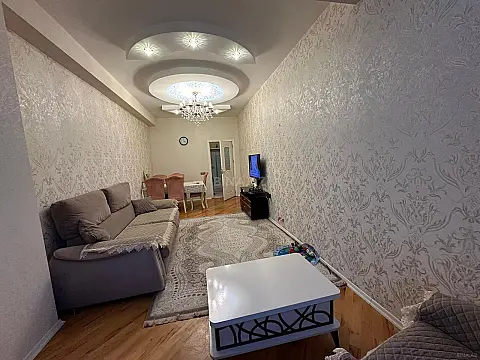 Satılır 2 otaqlı mənzil 65 m²