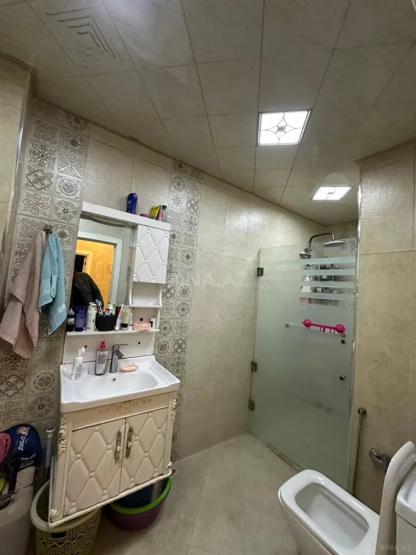 Satılır 2 otaqlı mənzil 65 m²