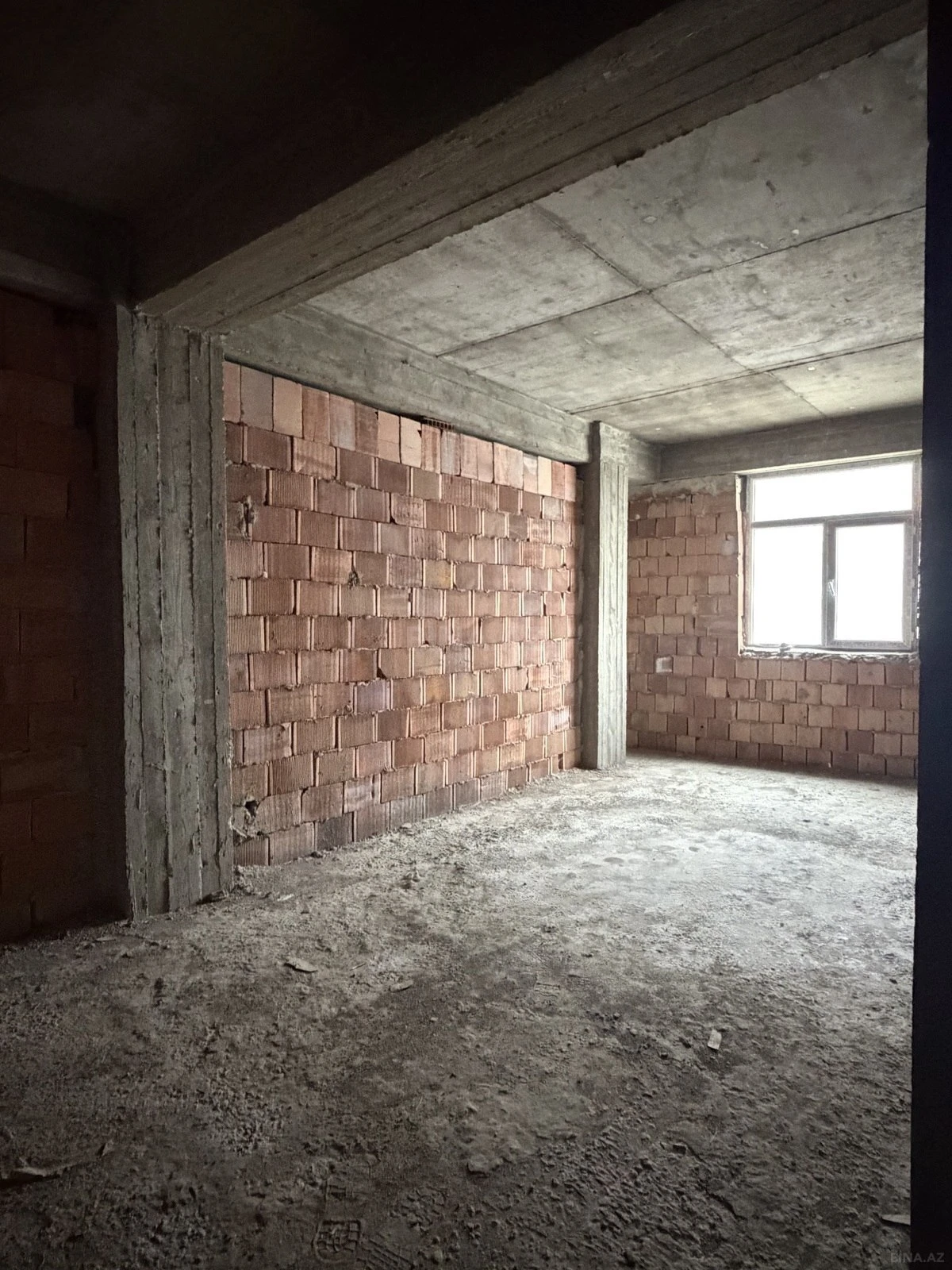 Satılır 1 otaqlı mənzil 54 m²