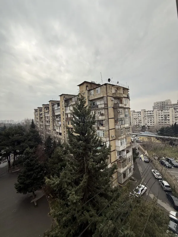 Satılır 2 otaqlı mənzil 68 m²