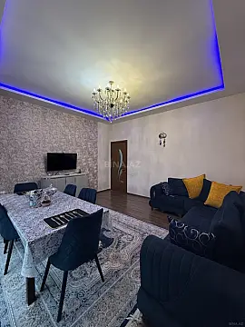 Satılır 2 otaqlı mənzil 68 m²