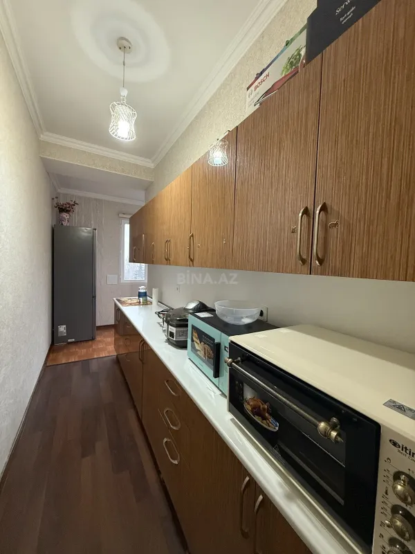Satılır 2 otaqlı mənzil 68 m²