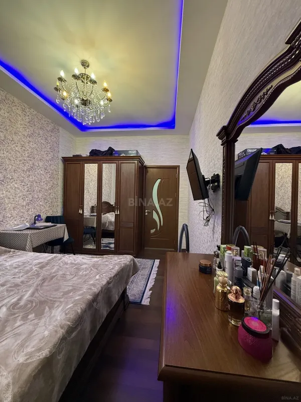 Satılır 2 otaqlı mənzil 68 m²