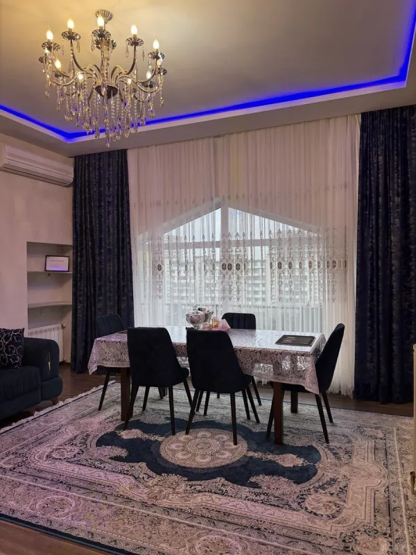 Satılır 2 otaqlı mənzil 68 m²