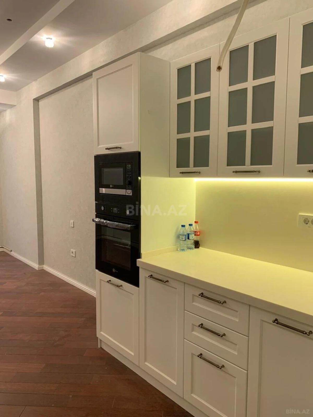 Kirayə verilir 3 otaqlı mənzil 168 m²