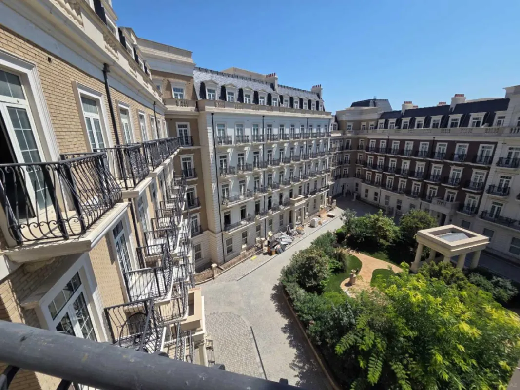 Satılır 3 otaqlı mənzil 112.2 m²