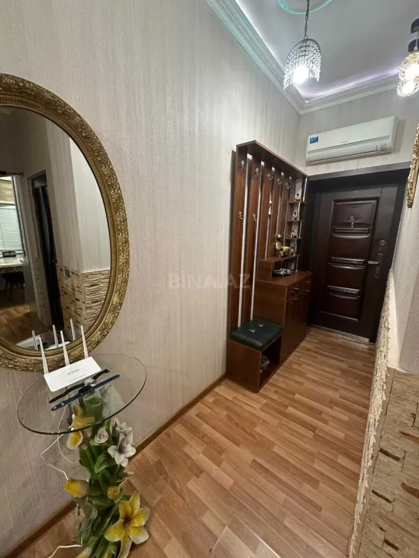 Satılır 2 otaqlı mənzil 60 m²