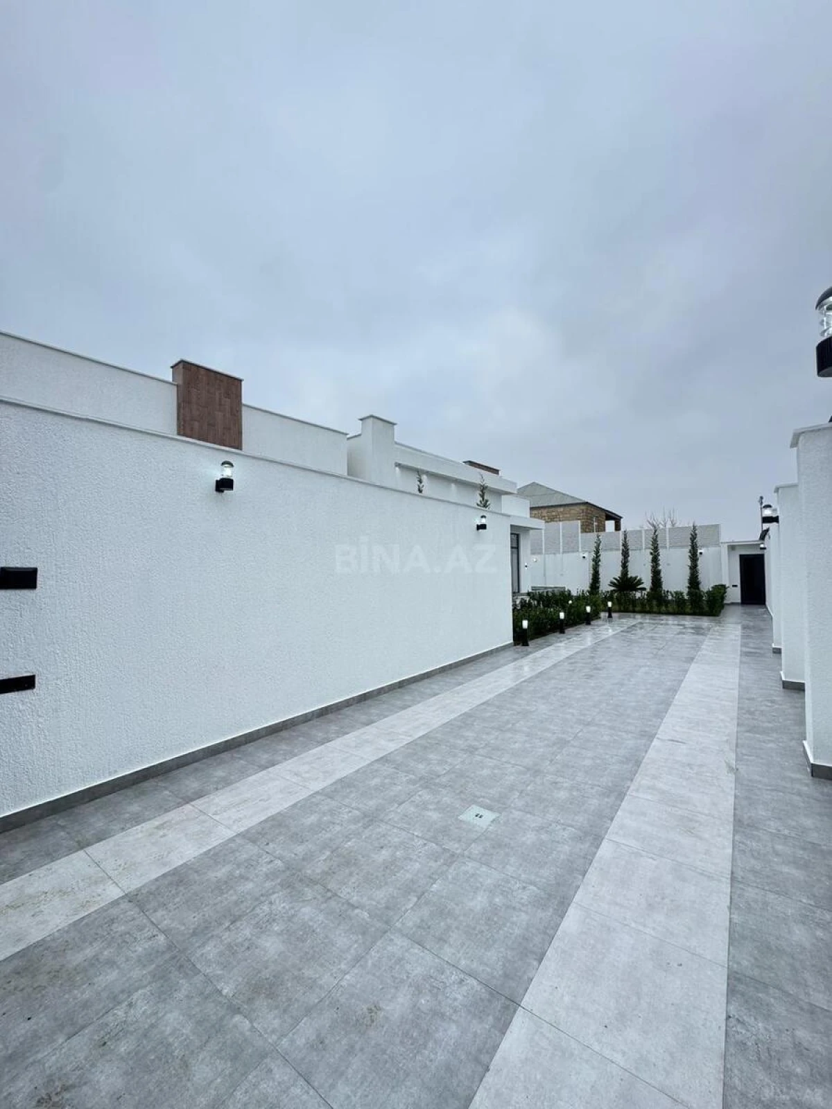 Satılır 4 otaqlı həyət evi 180 m²