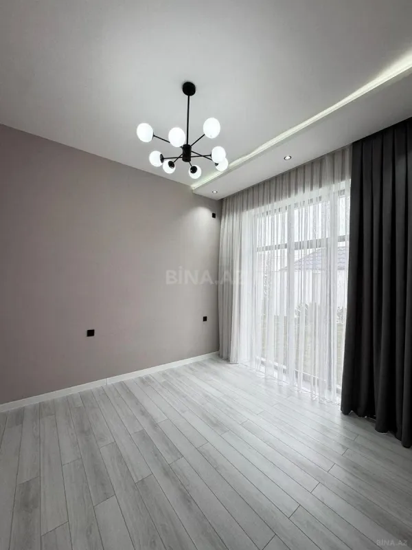 Satılır 4 otaqlı həyət evi 180 m²