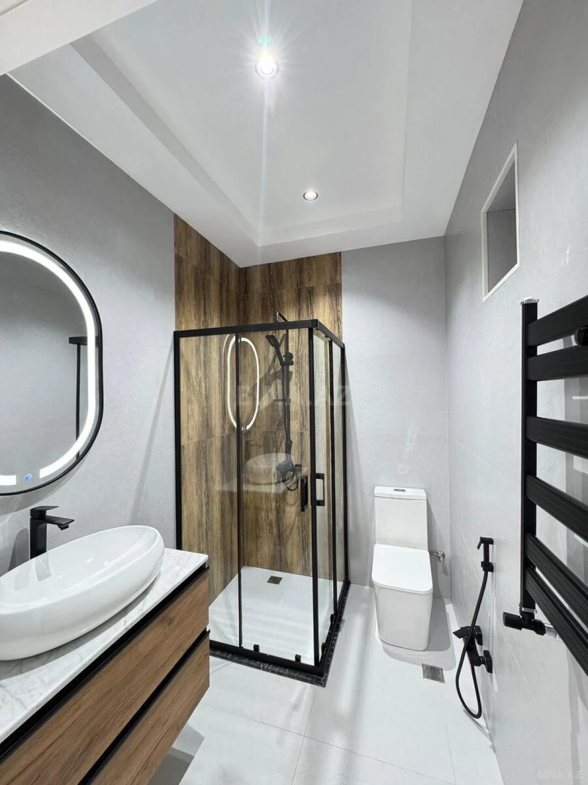 Satılır 4 otaqlı həyət evi 180 m²