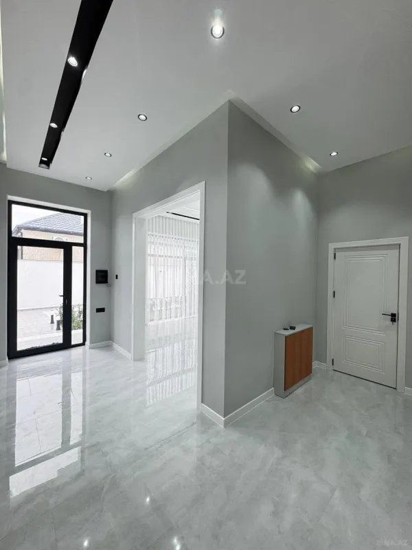 Satılır 4 otaqlı həyət evi 180 m²