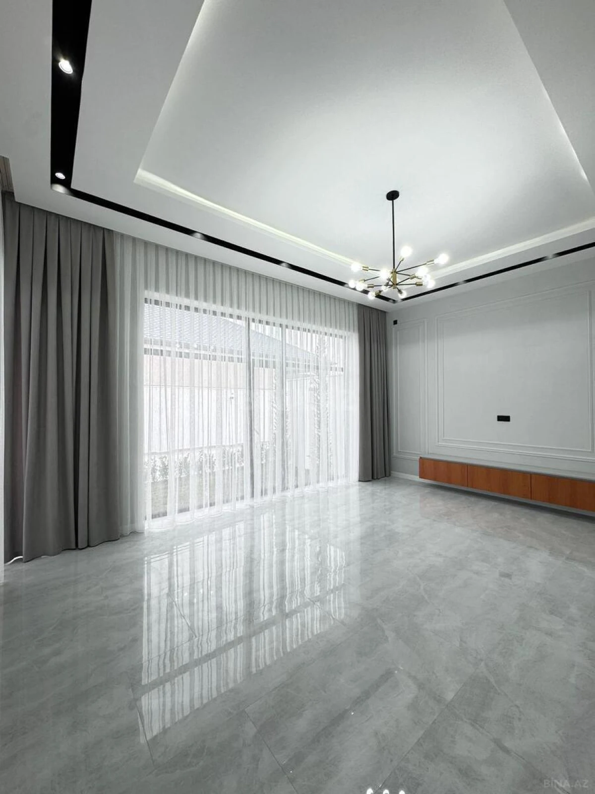 Satılır 4 otaqlı həyət evi 180 m²