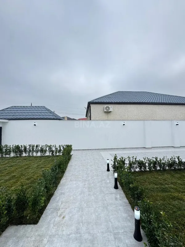 Satılır 4 otaqlı həyət evi 180 m²