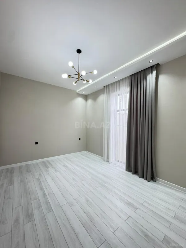 Satılır 4 otaqlı həyət evi 180 m²