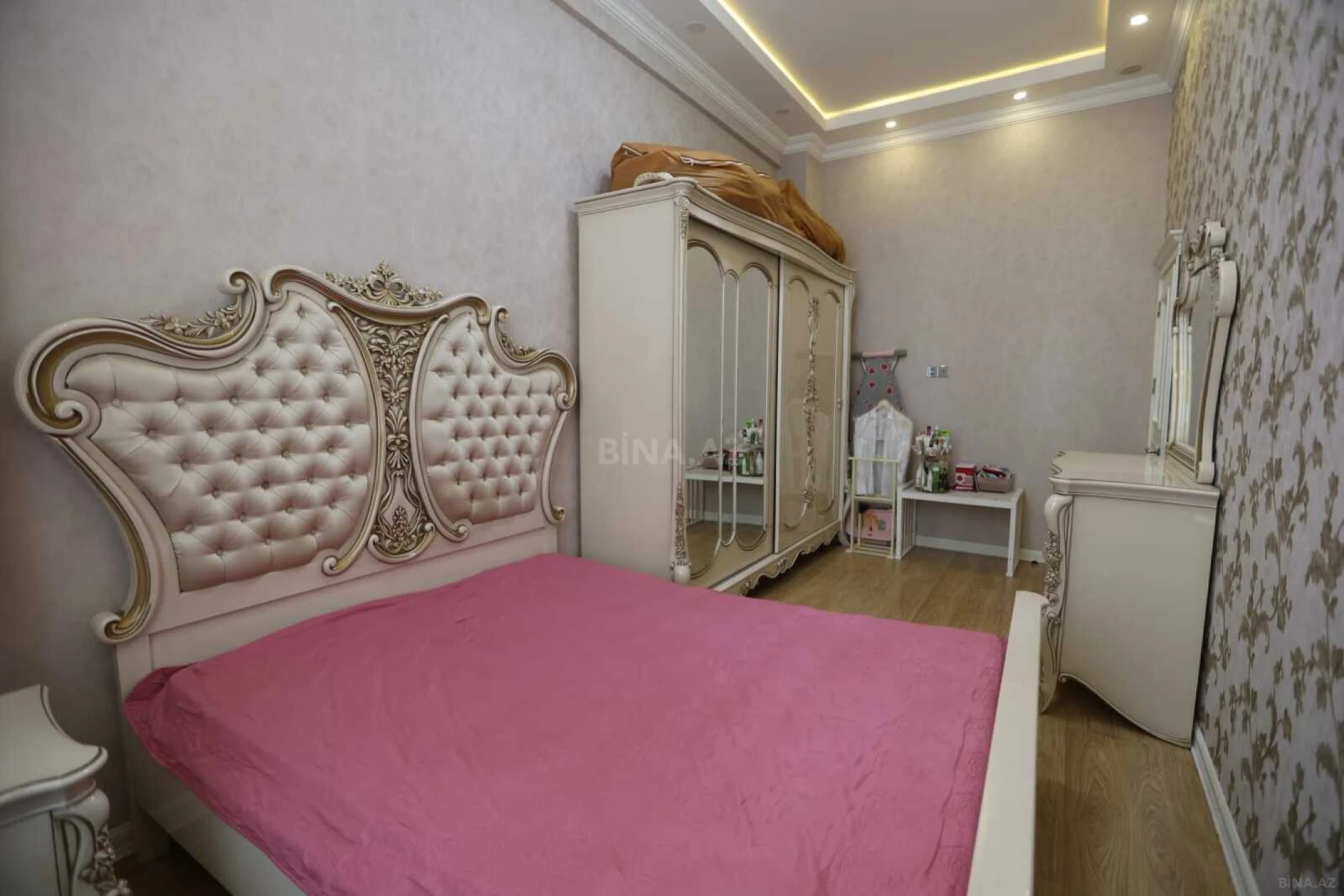 Satılır 3 otaqlı mənzil 100 m²