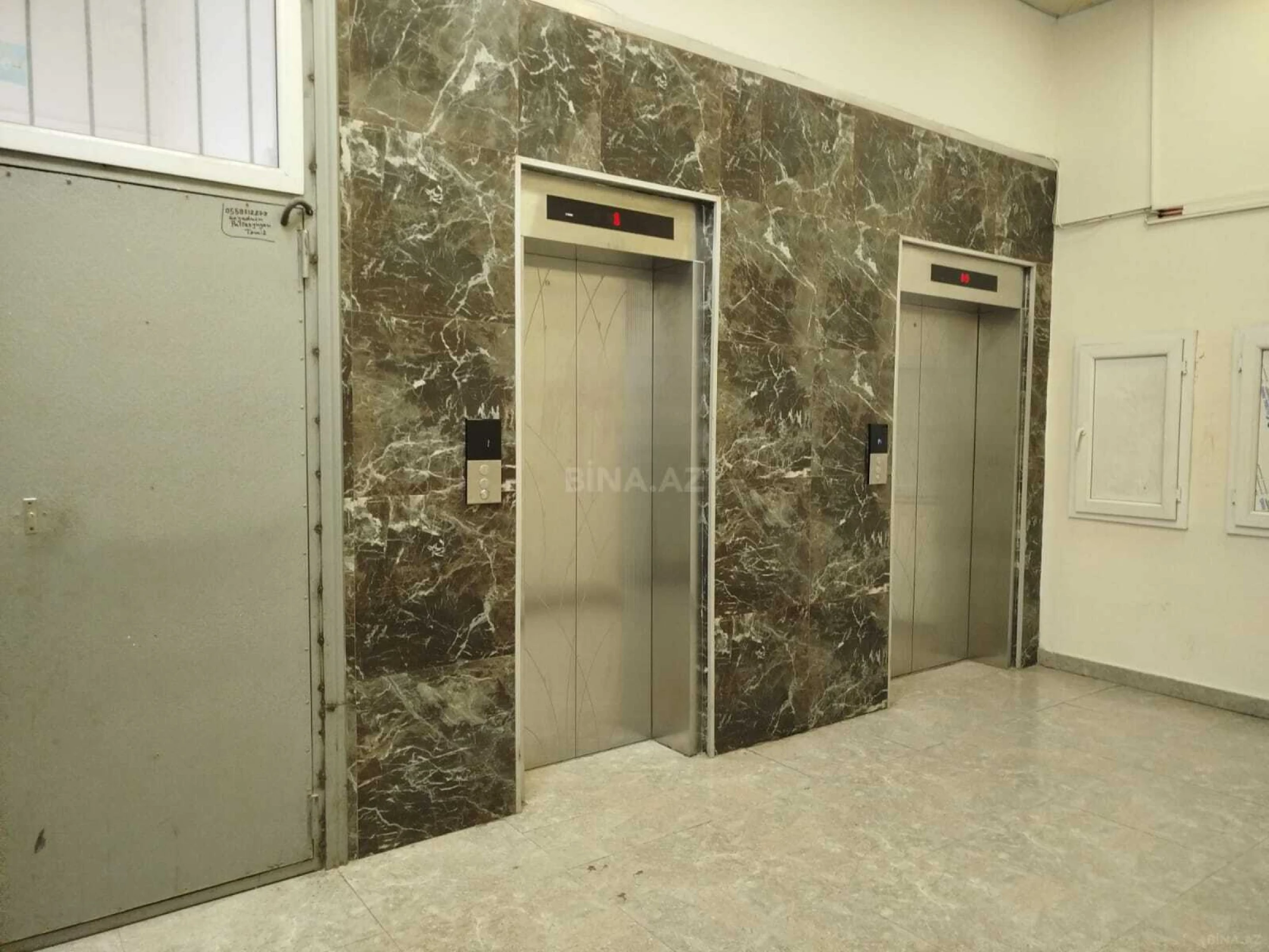 Satılır 3 otaqlı mənzil 110 m²