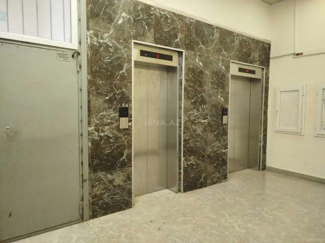 Satılır 3 otaqlı mənzil 110 m²