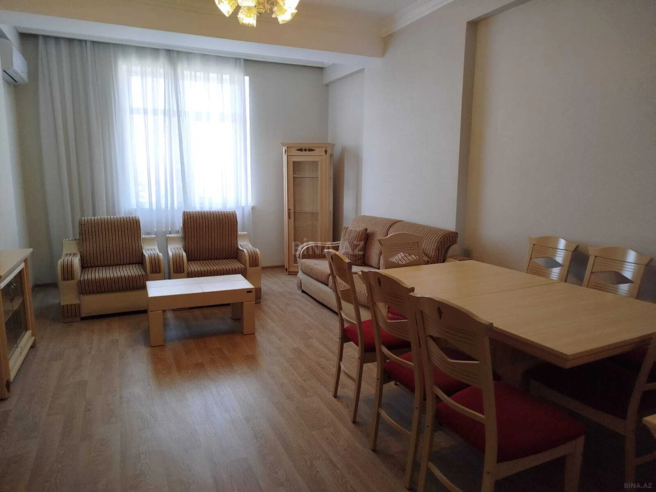 Satılır 3 otaqlı mənzil 110 m²