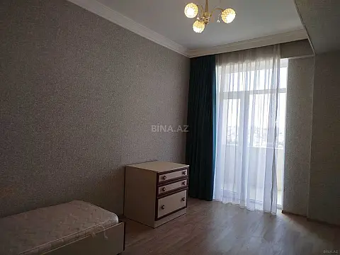 Satılır 3 otaqlı mənzil 110 m²