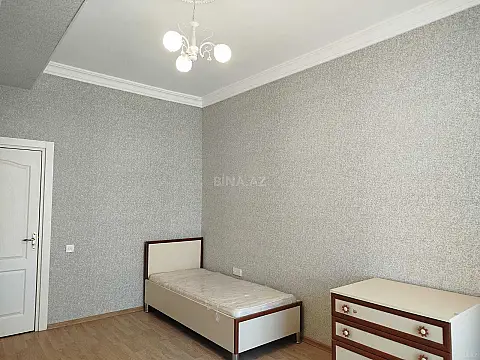 Satılır 3 otaqlı mənzil 110 m²