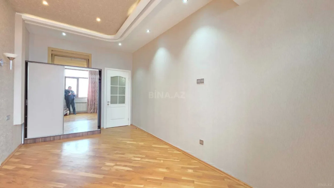 Satılır 3 otaqlı mənzil 100 m²