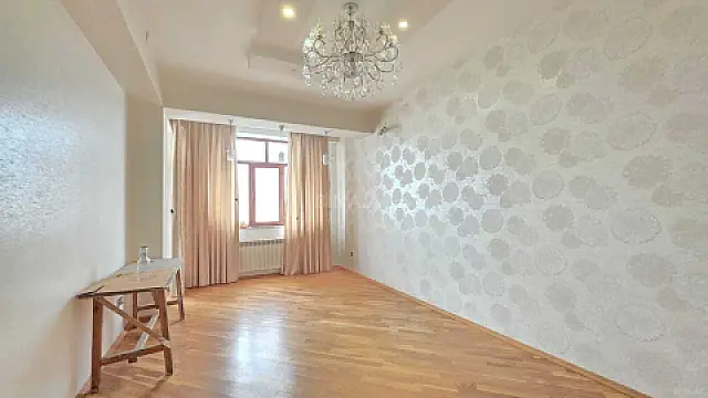Satılır 3 otaqlı mənzil 100 m²
