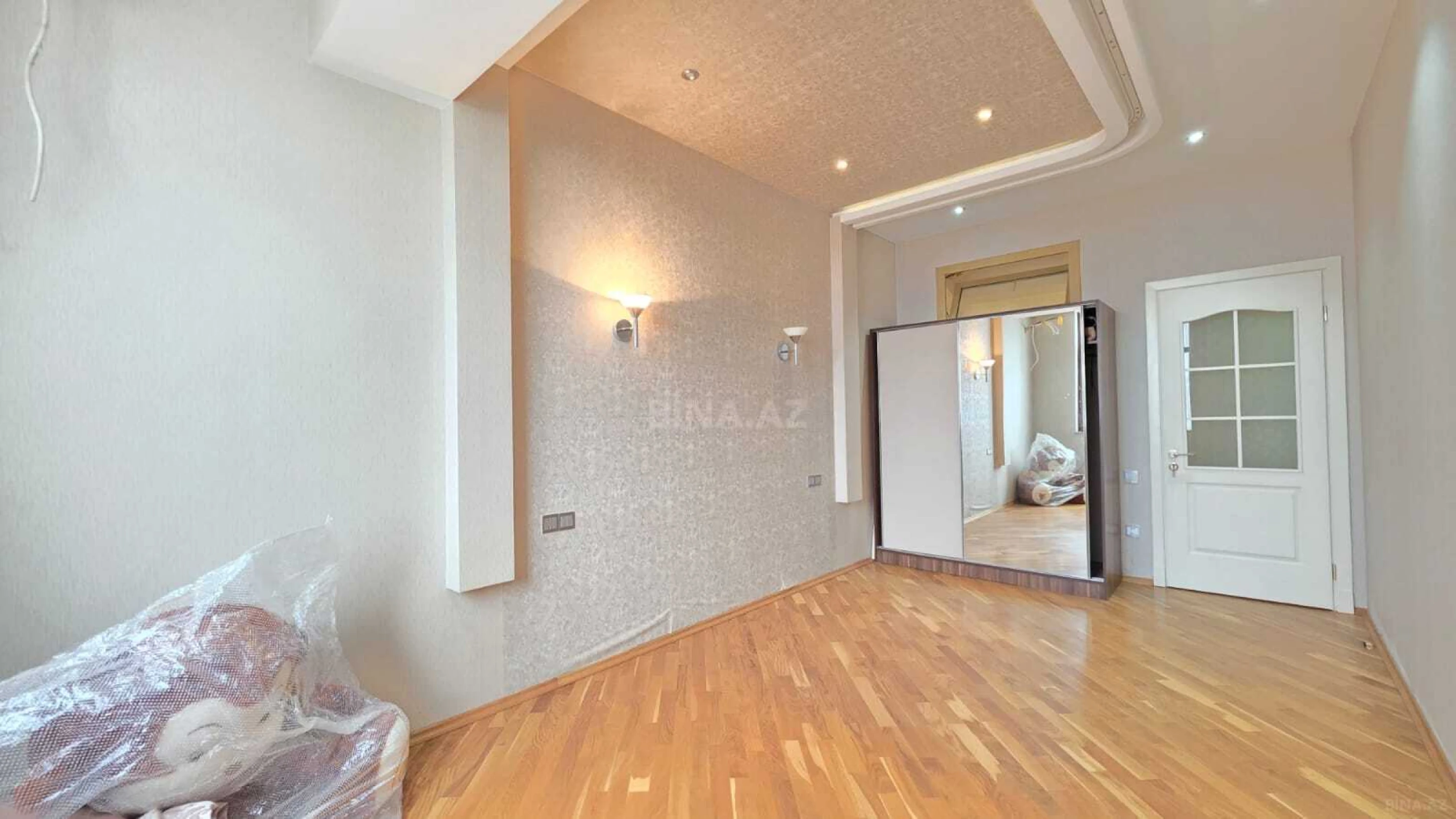 Satılır 3 otaqlı mənzil 100 m²