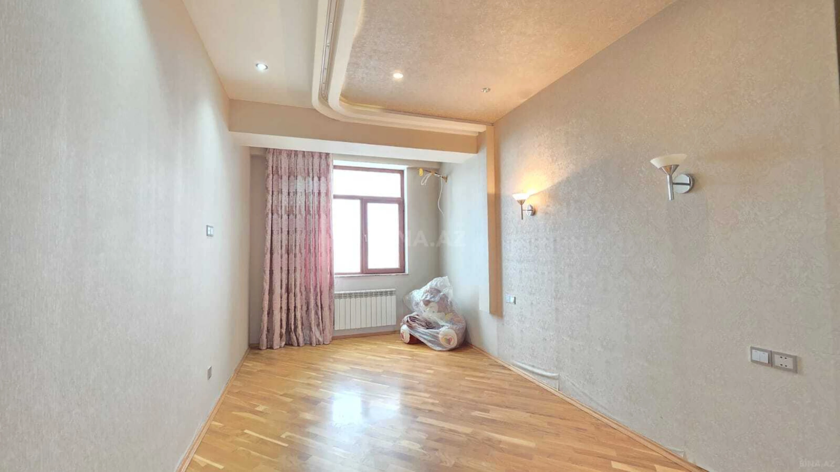 Satılır 3 otaqlı mənzil 100 m²