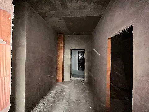 Satılır 3 otaqlı mənzil 110 m²