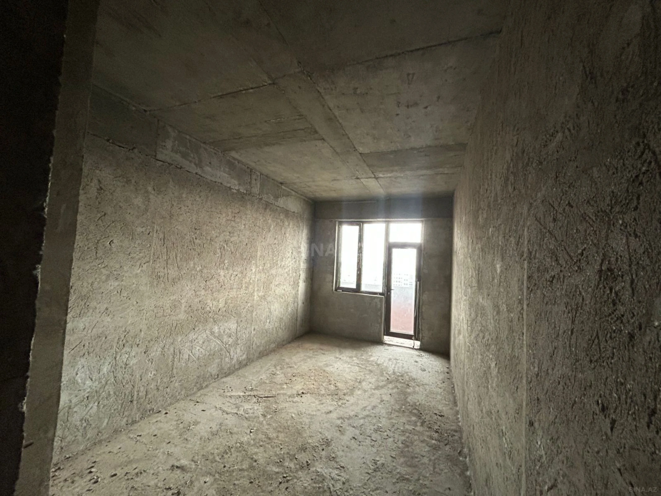 Satılır 3 otaqlı mənzil 110 m²