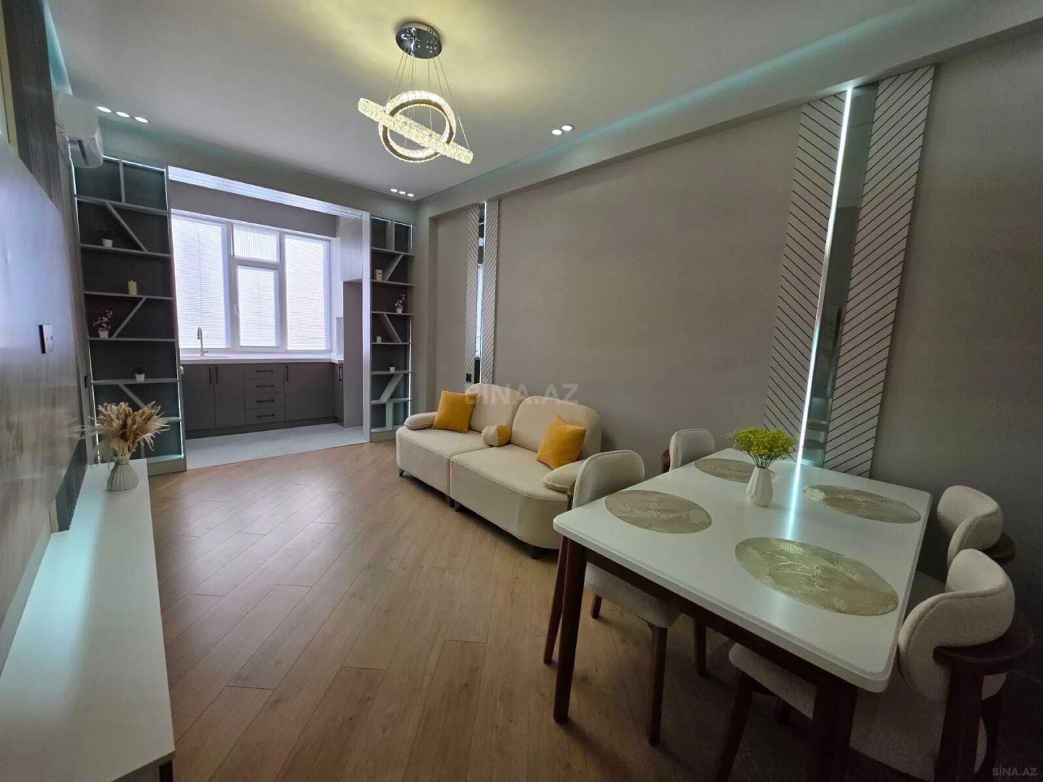 Satılır 2 otaqlı mənzil 55 m²