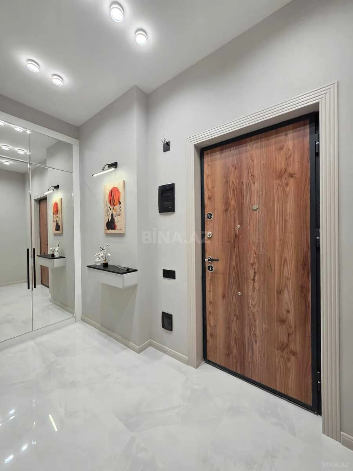 Satılır 2 otaqlı mənzil 55 m²