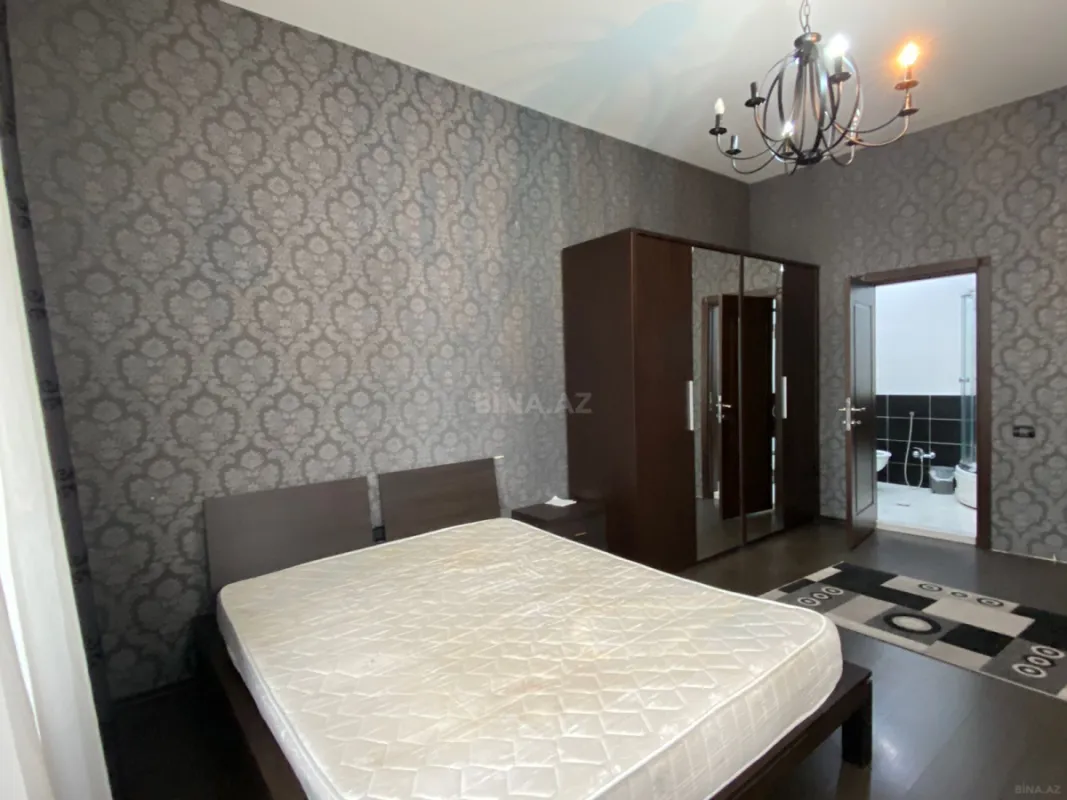 Satılır 3 otaqlı mənzil 146 m²