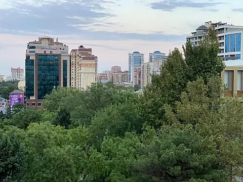 Satılır 3 otaqlı mənzil 146 m² — Bakı, Nizami 3 otaq 146.00 m²