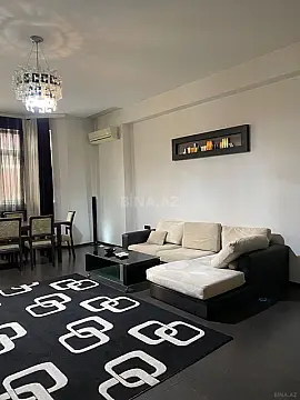 Satılır 3 otaqlı mənzil 146 m²