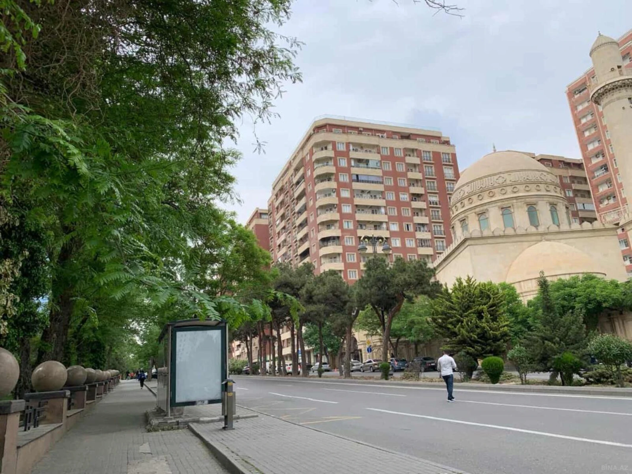 Satılır 3 otaqlı mənzil 146 m²