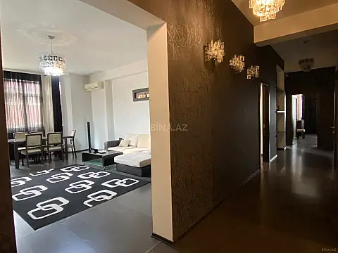 Satılır 3 otaqlı mənzil 146 m²