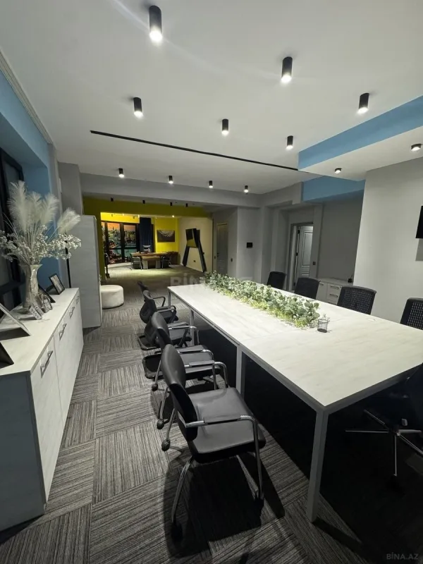 Kirayə verilir 5 otaqlı ofis 250 m²