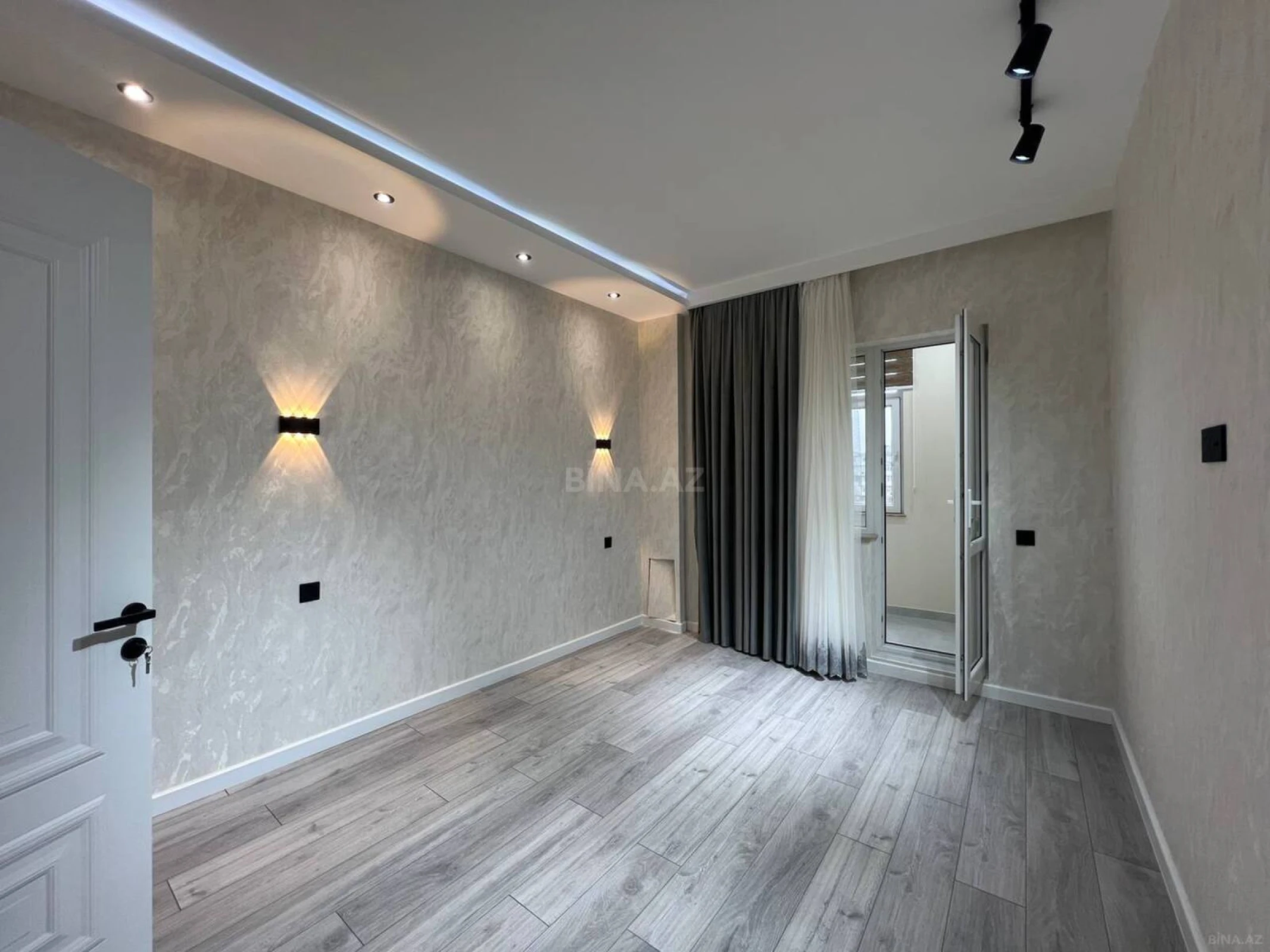 Satılır 3 otaqlı mənzil 75 m²